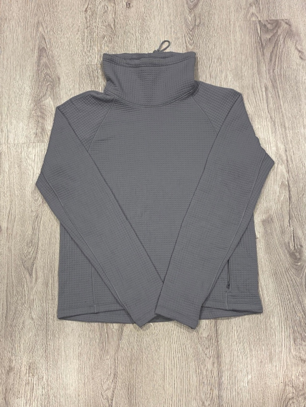 Lululemon Engineered Warmth Pullover Gray Size 4